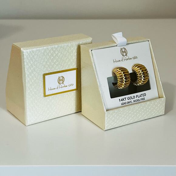 New House of Harlow 1960 Scollop Huggie Hoop Earrings in 14K Gold - Picture 2 of 5